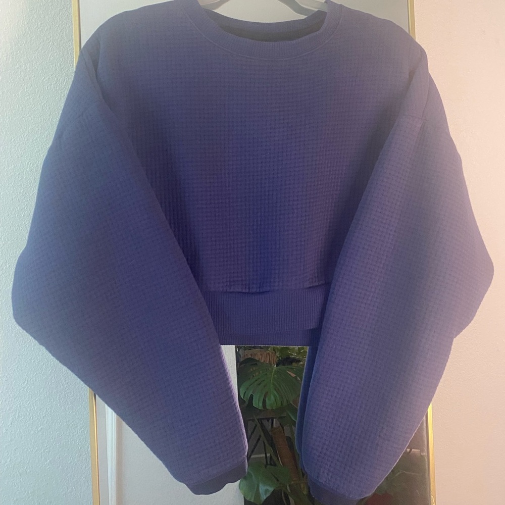 Nike navy cropped pullover size L